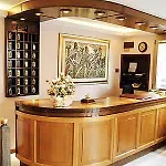 Hotel Ravenna מלון ראבנה