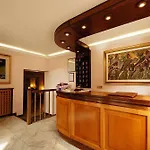 Hotel Ravenna ראבנה