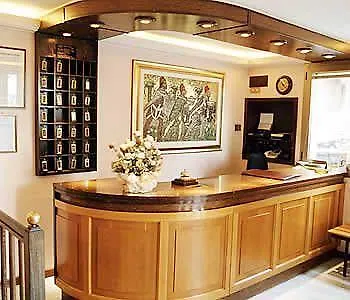 Hotel Ravenna מלון ראבנה