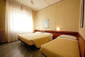 Hotel Ravenna מלון