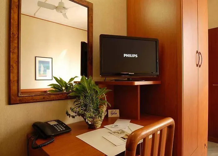 Hotel Ravenna فندق رافيننا