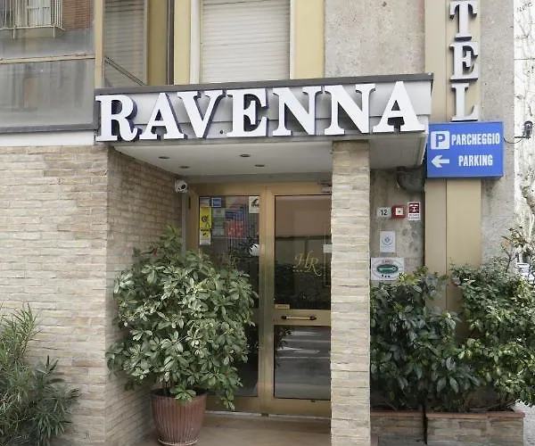 Hotel Ravenna מלון 3*