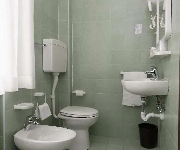 Otel Hotel Ravenna 3*